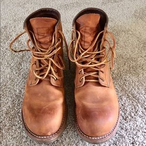 Men’s red wing boots size 10.5